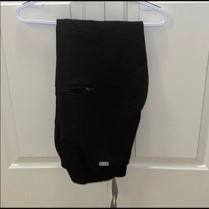 FIGS Yola Skinny Scrub Pants (black)